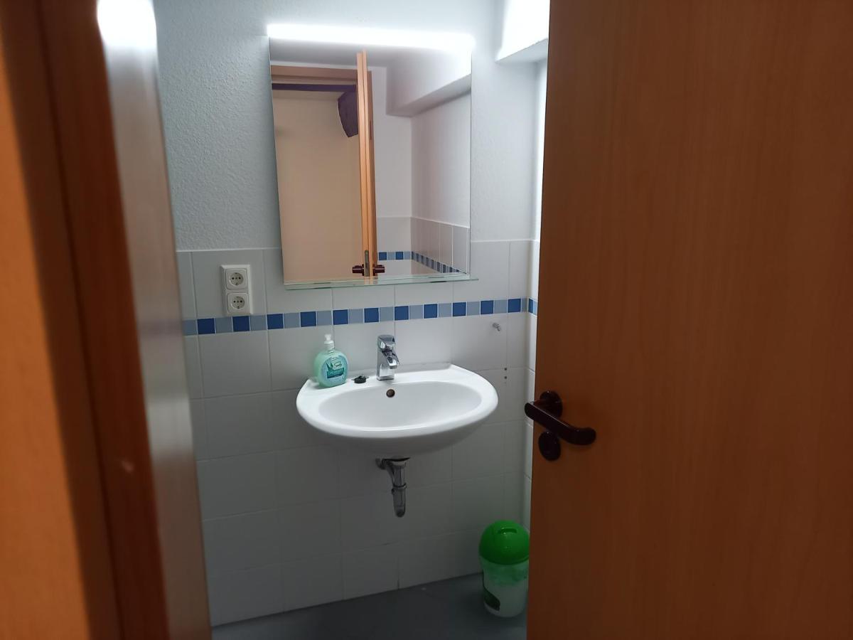 Wollroeder Krug Hotel Guxhagen Bagian luar foto